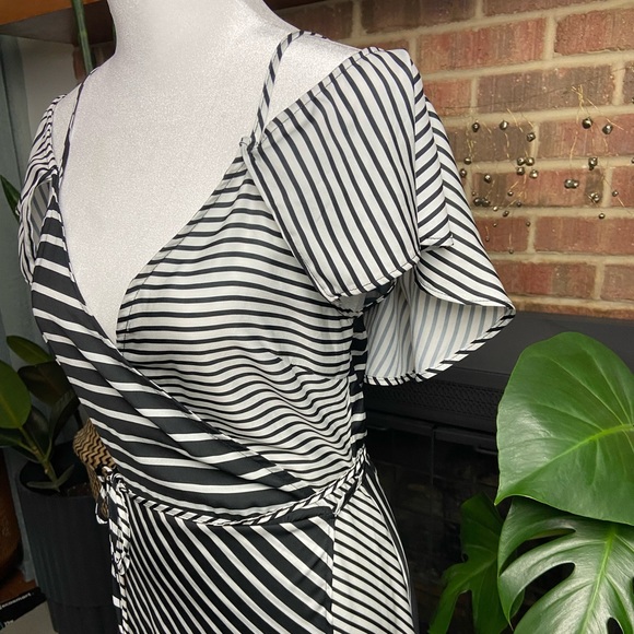 Striped Off-The-Shoulder Midi Wrap Dress, Size M - Picture 7 of 14